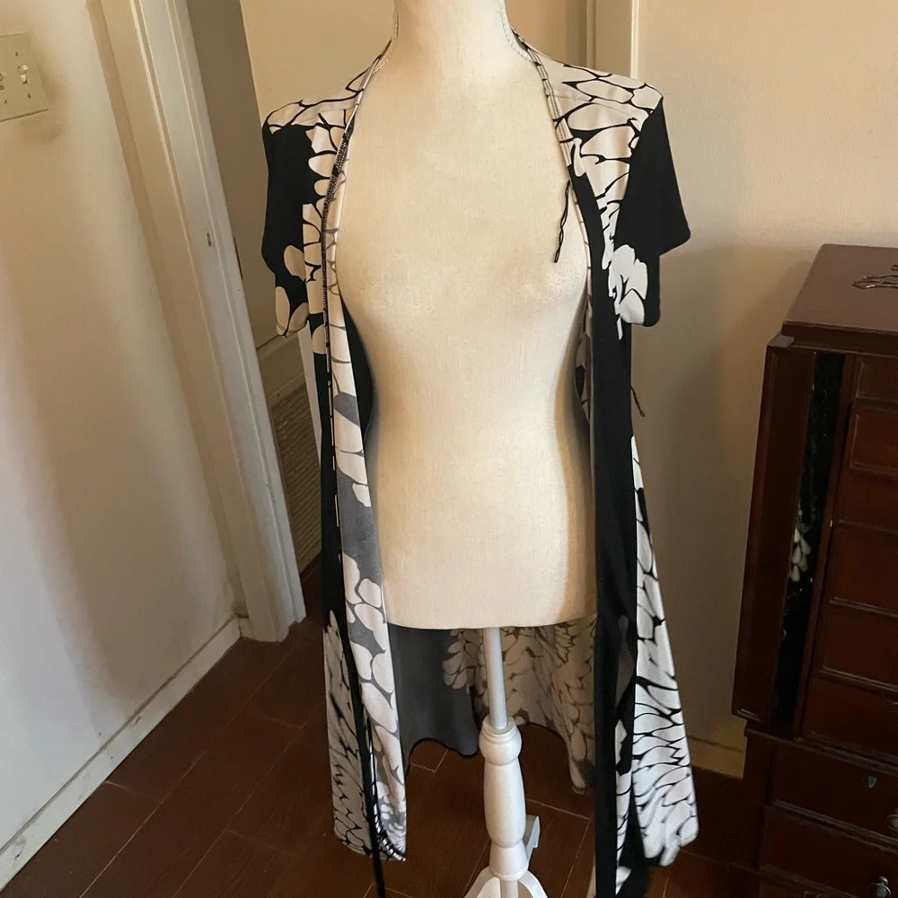 Scarlett floral Wrap Dress black white short sleeve sz 14 spandex V neck stretch - Picture 9 of 13